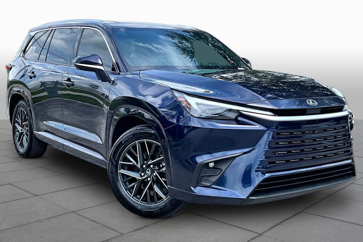 Used 2026 Nightfall Mica Lexus Premium image 3