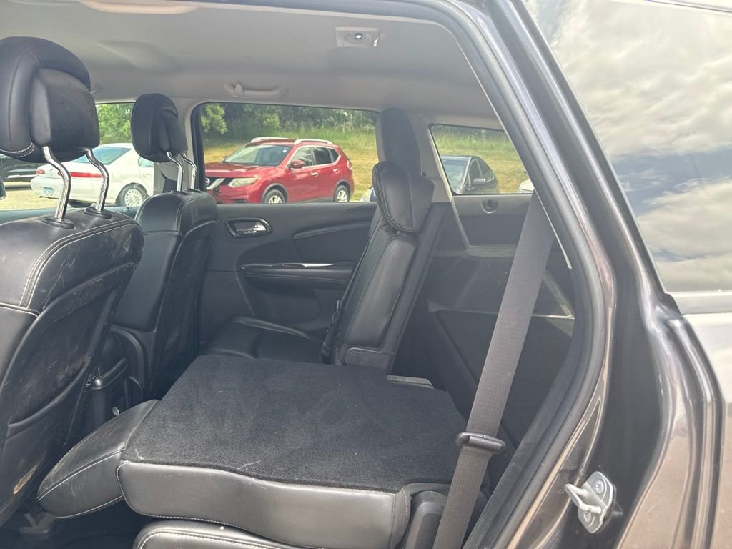 Used 2014 Gray Dodge Crossroad image 10