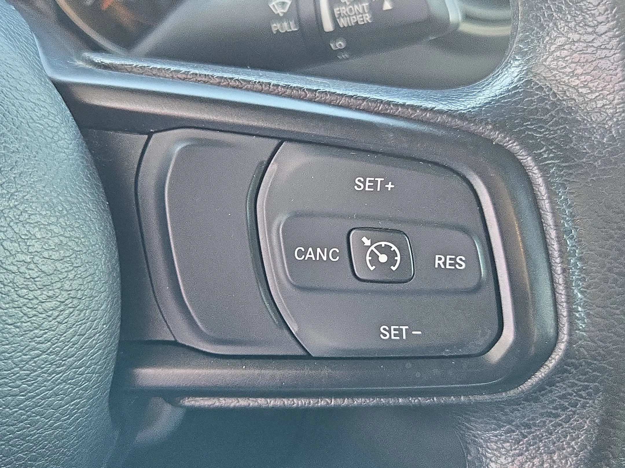 Used 2023 Sting-Gray Clearcoat Jeep Sport image 28