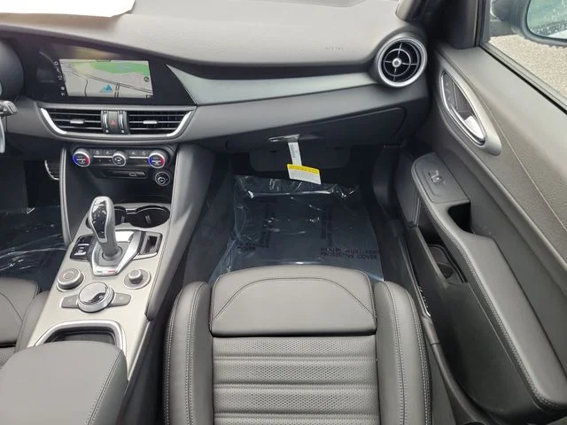 New 2026 Gray Alfa Romeo Base image 15