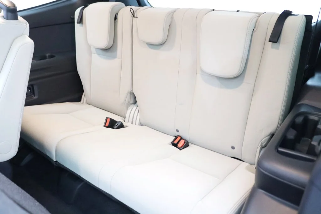 Used 2020 White Subaru Premium image 15