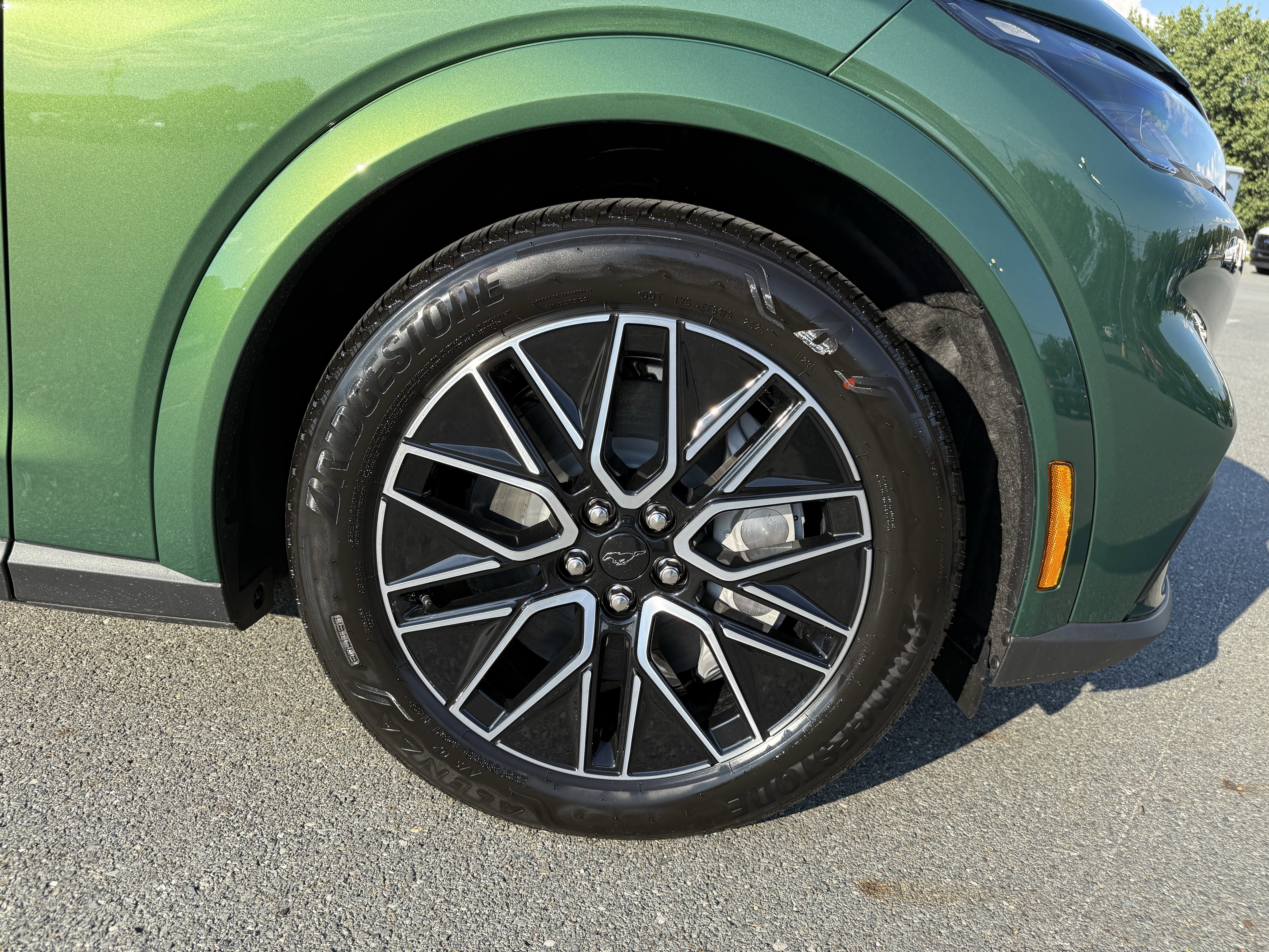 2025 Ford Mustang Mach-E Premium - Photo 40