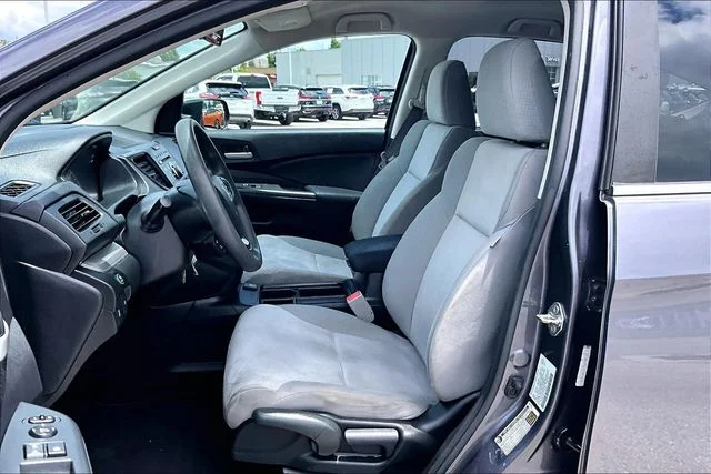 Used 2016 Modern Steel Metallic Honda SE image 18