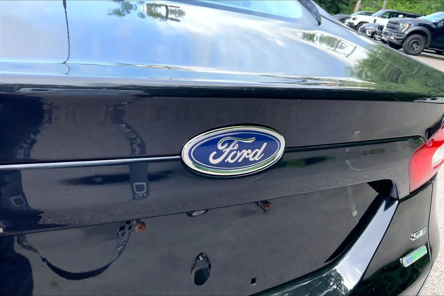 Used 2014 Tuxedo Black Metallic Ford SE image 29