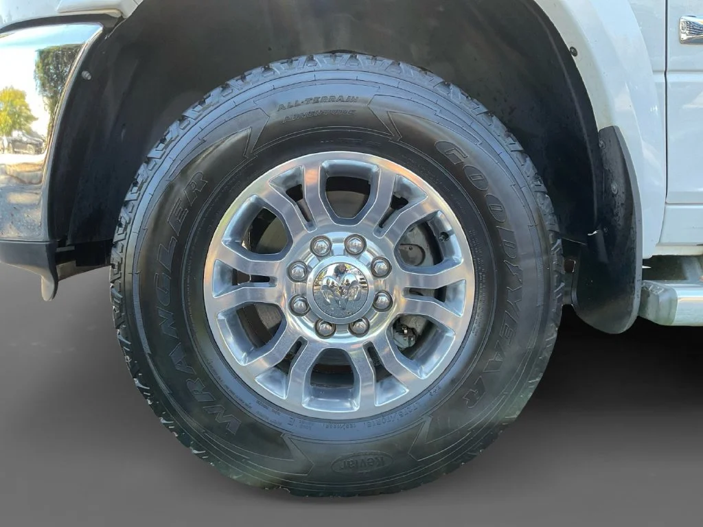 Used 2018 White Ram Laramie image 15