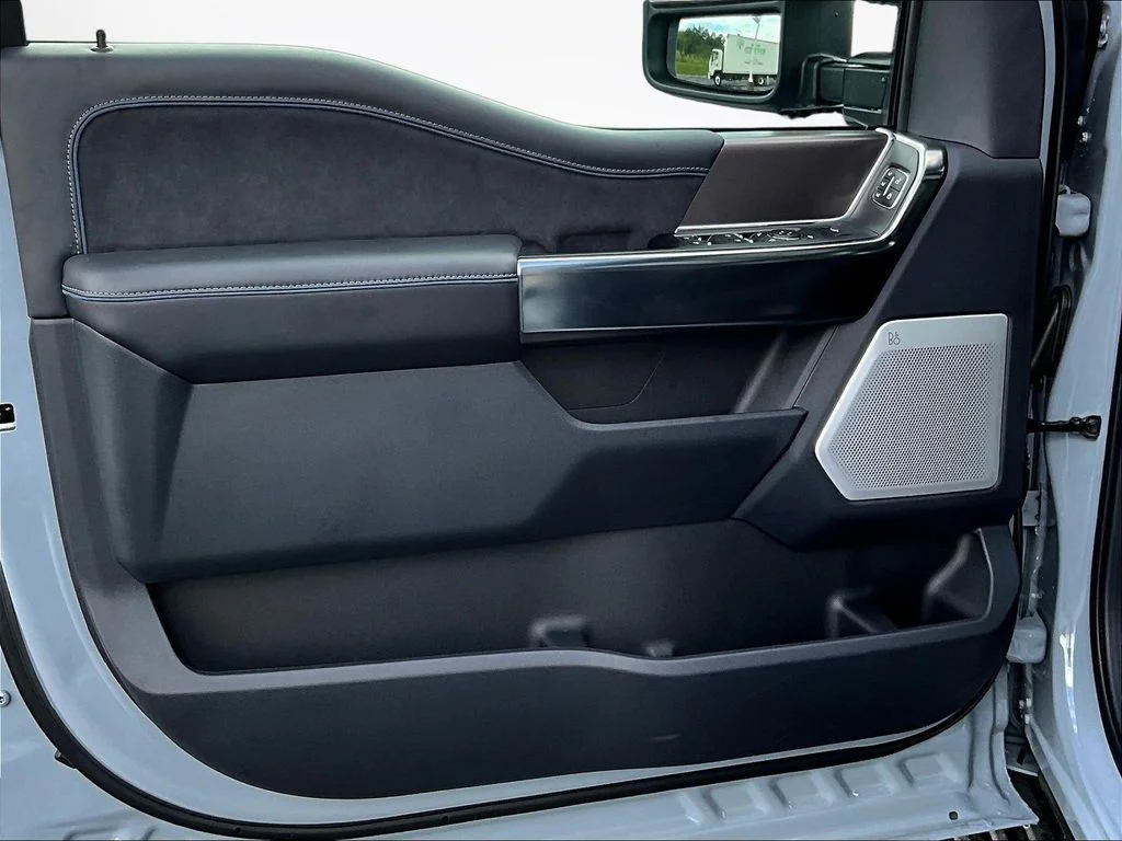 New 2026 Glacier Gray Metallic Tri-Coat Ford F-350® Platinum® image 26