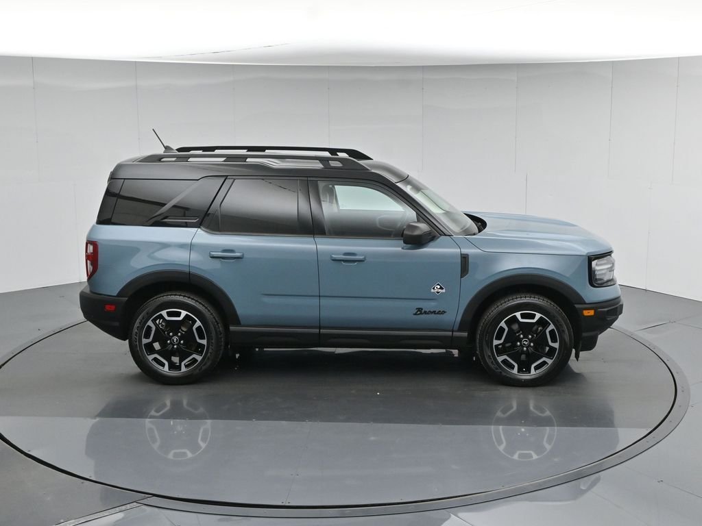 Used 2022 Gray Ford Outer Banks image 43