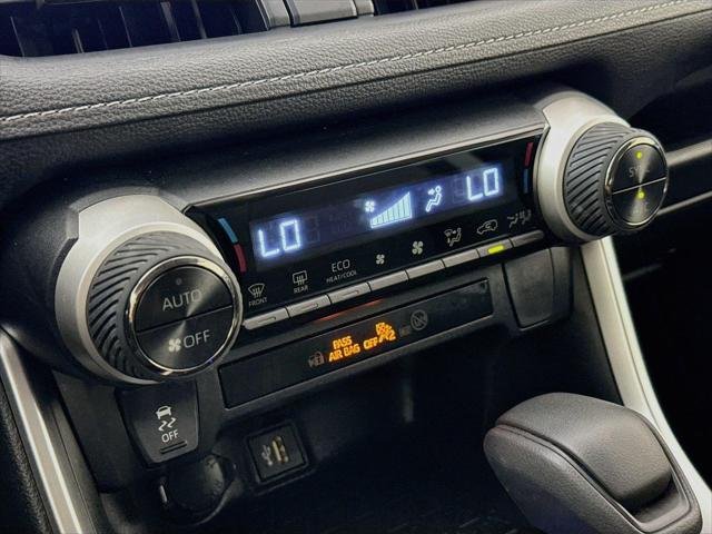 Certified Used 2025 MAGNETIC GRAY MET. Toyota  image 24