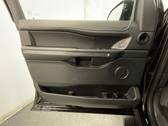 Used 2024 Black Ford XLT image 9