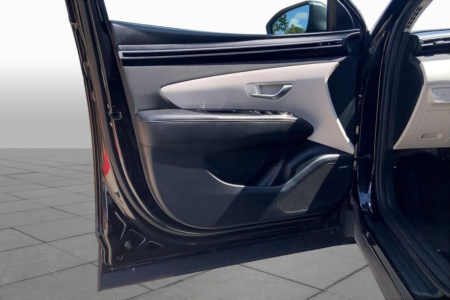 Used 2024 Black Pearl Hyundai Limited image 22