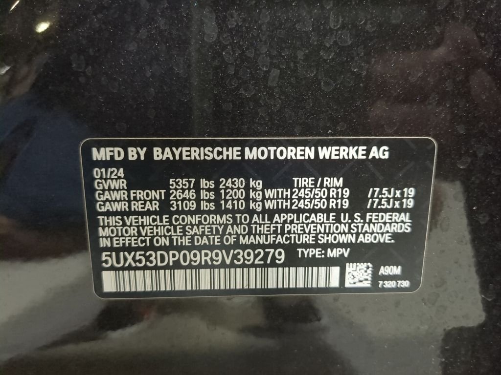 Certified Used 2024 Gray BMW xDrive30i image 17