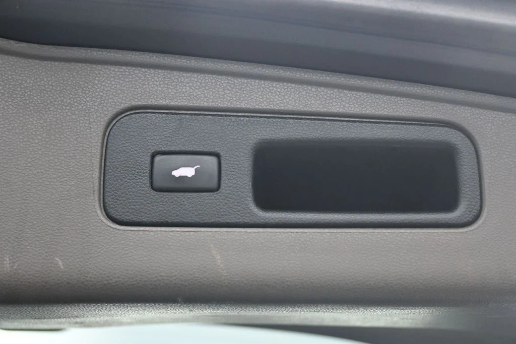 Used 2012  Honda Touring image 31