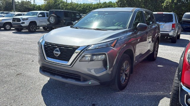 Used 2023 Gun Metallic Nissan S image 3