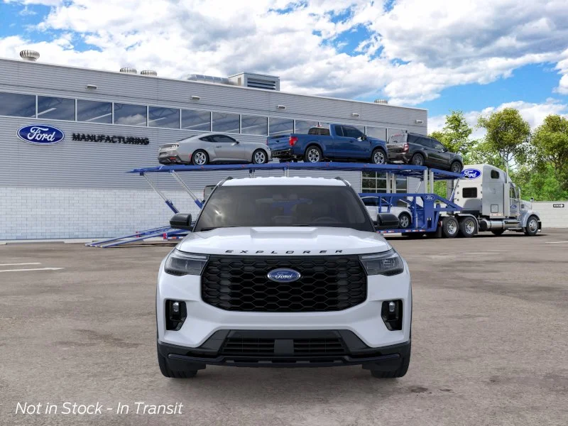 New 2026 Space White Metallic Ford ST-Line image 6