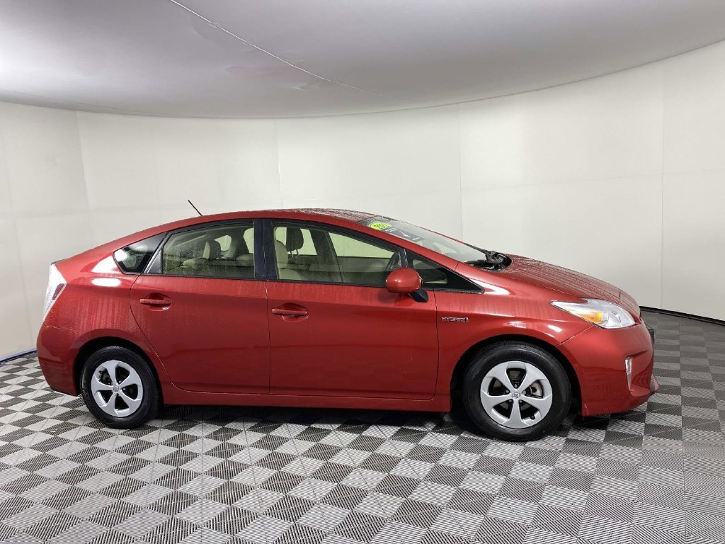 Used 2012 Red Toyota Two image 10