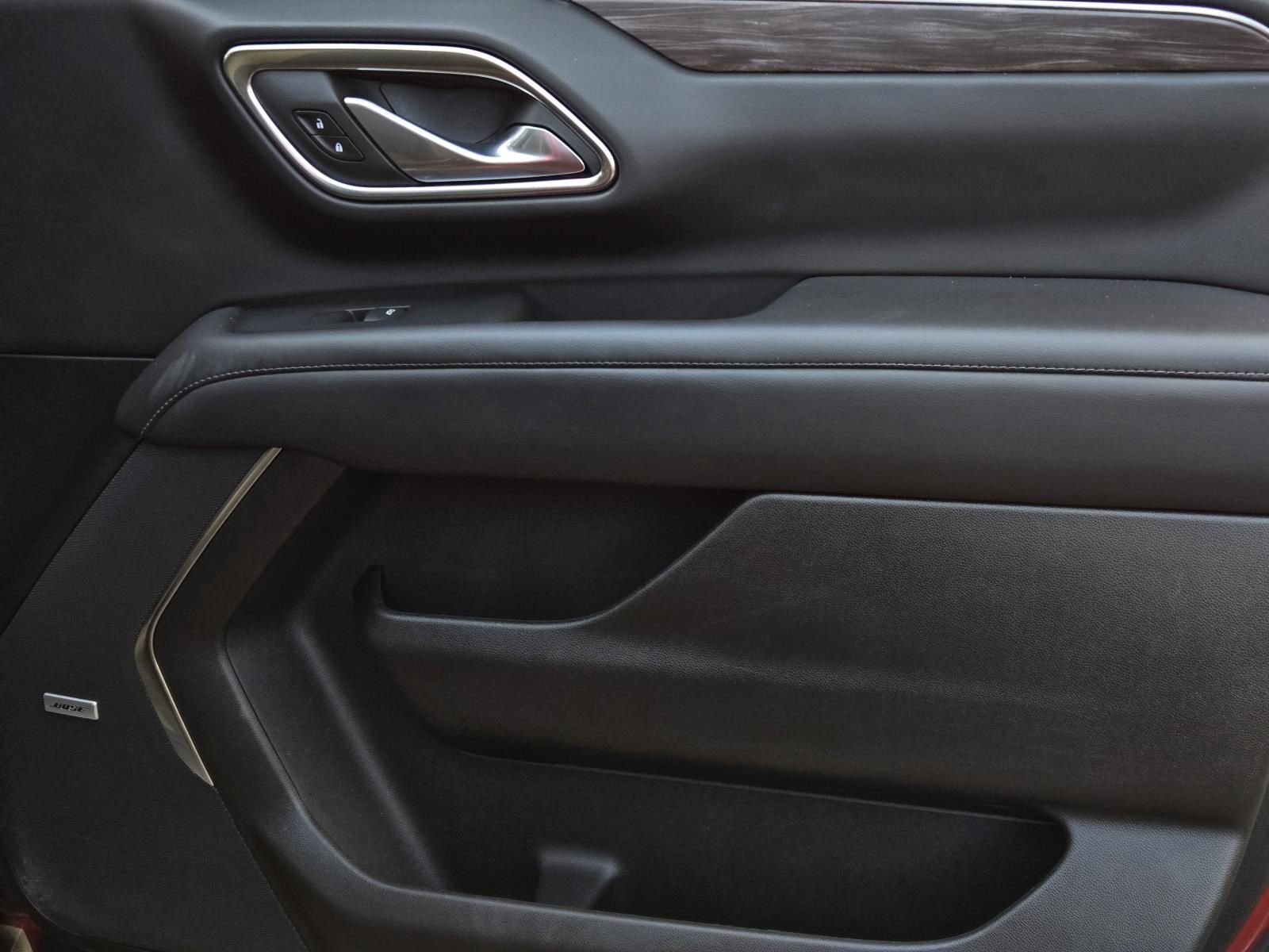 2024 Chevrolet Suburban Z71 - Photo 9