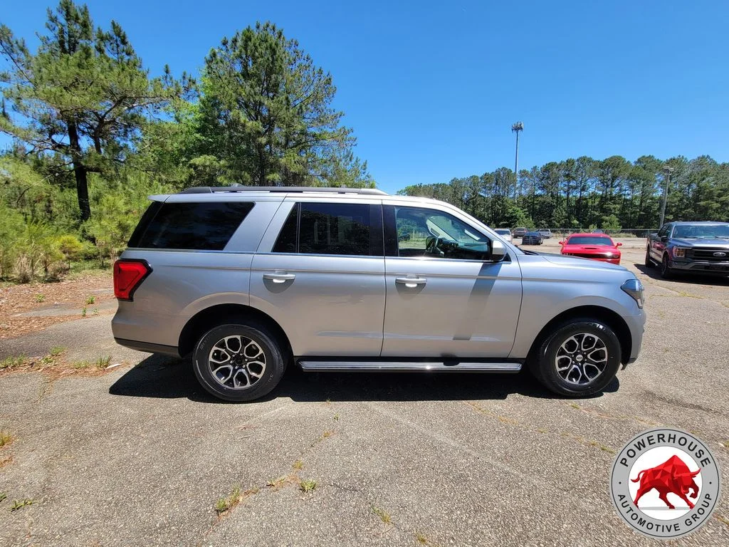 Used 2023 Silver Ford XLT image 6