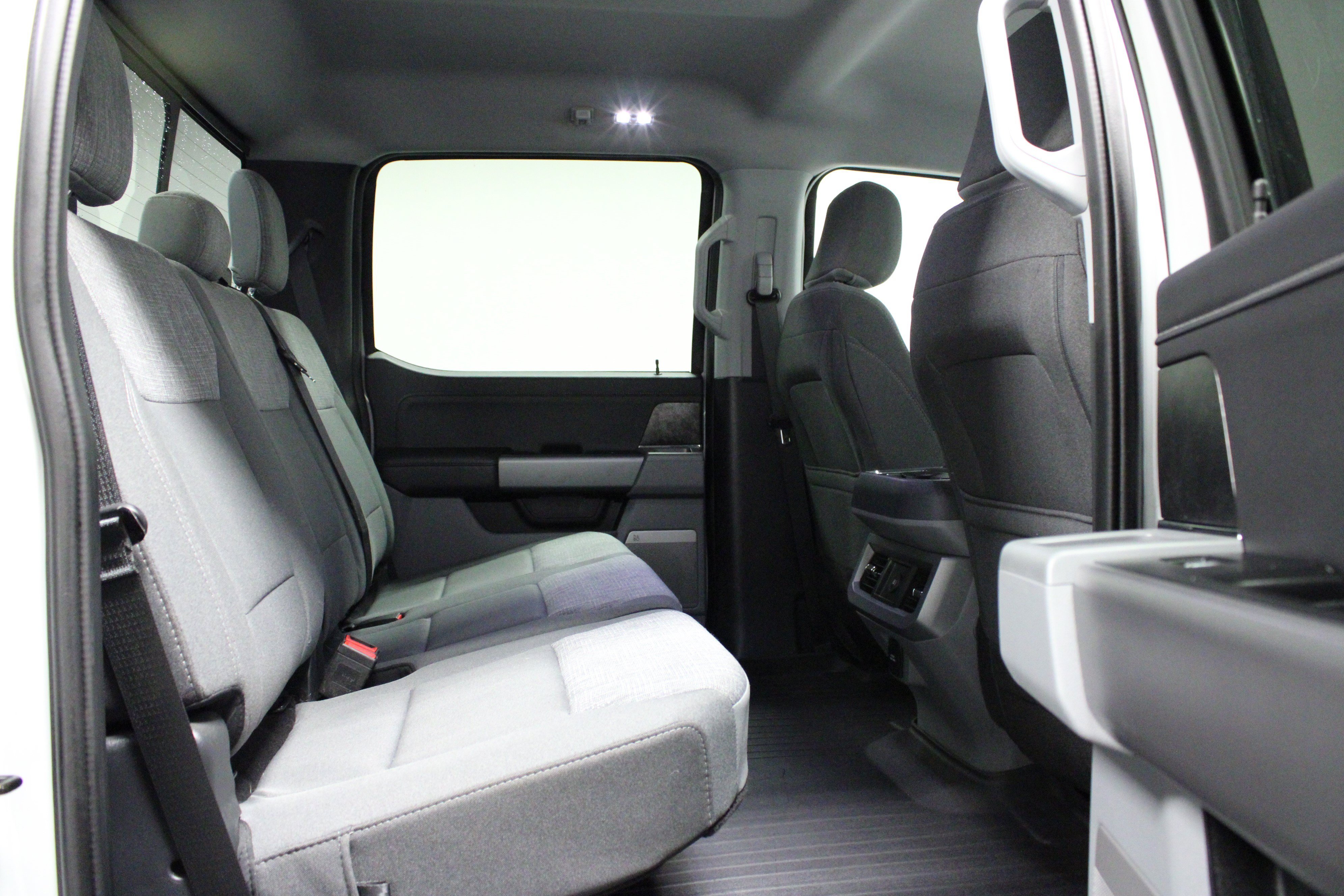 2025 Ford F-250 Super Duty XLT - Photo 16