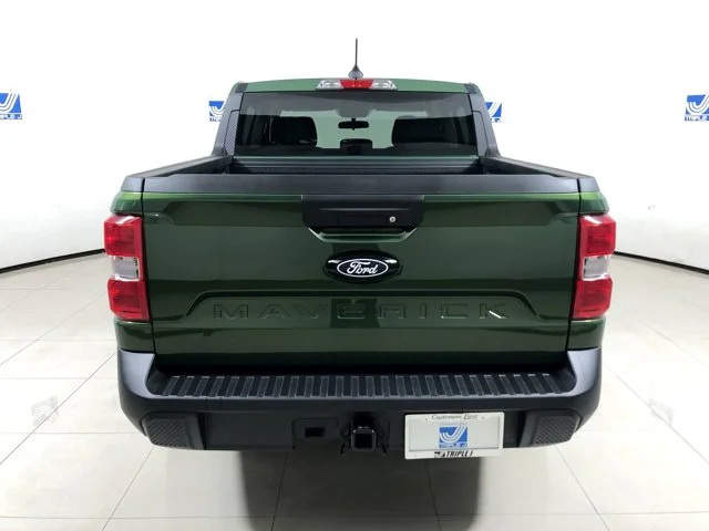 New 2025 ERUPTION GREEN Ford XLT 2.5L Hybrid Super Crew Cab image 4