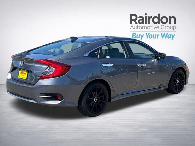 Used 2019 Modern Steel Metallic Honda Touring image 7