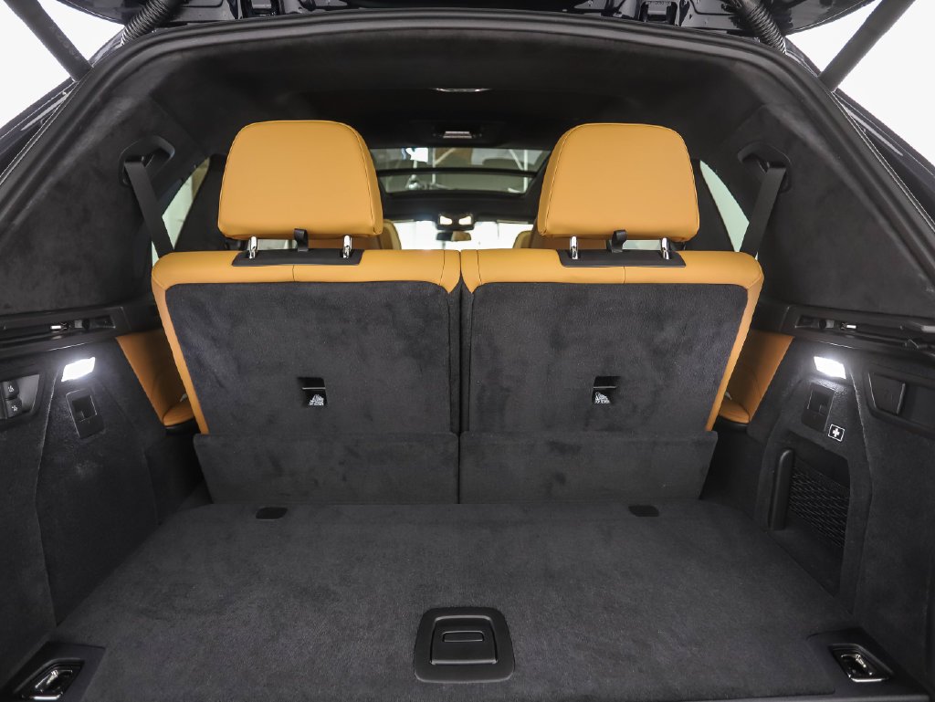 New 2027 Carbon Black Metallic BMW xDrive40i image 27
