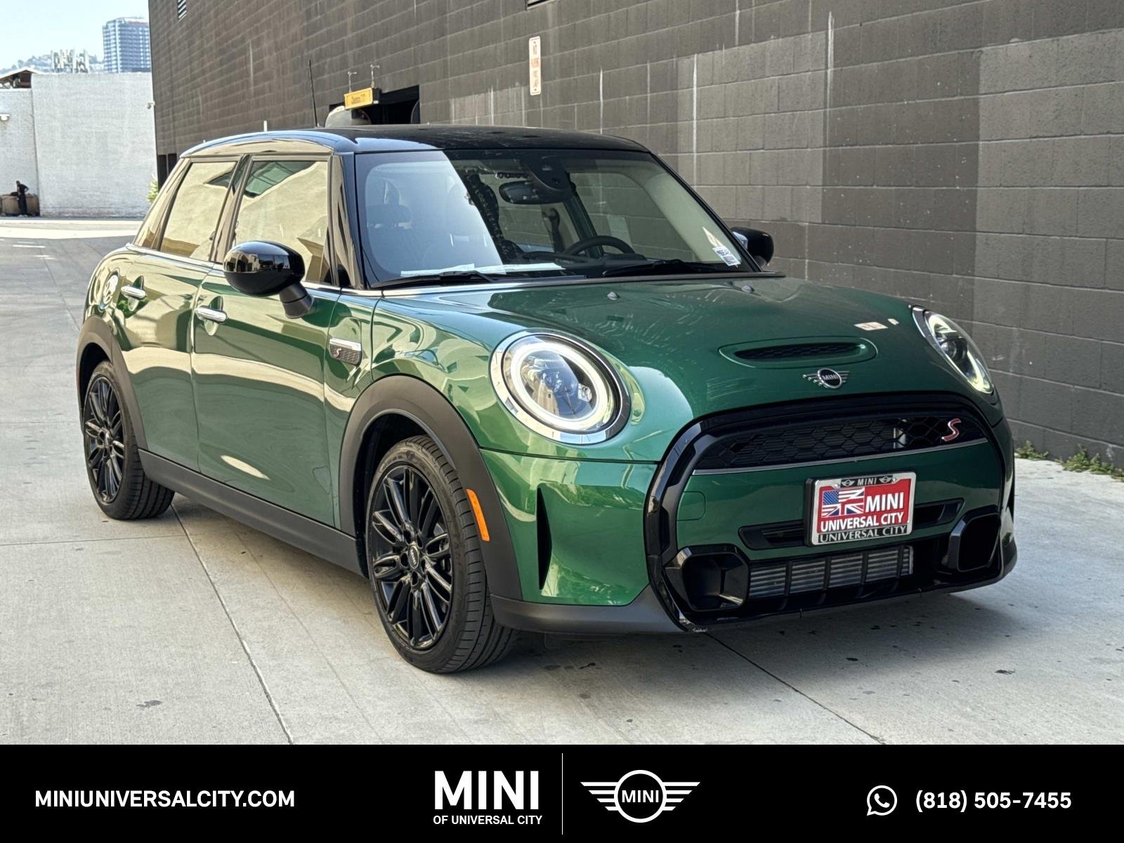 2024 MINI Hardtop Cooper S's photo