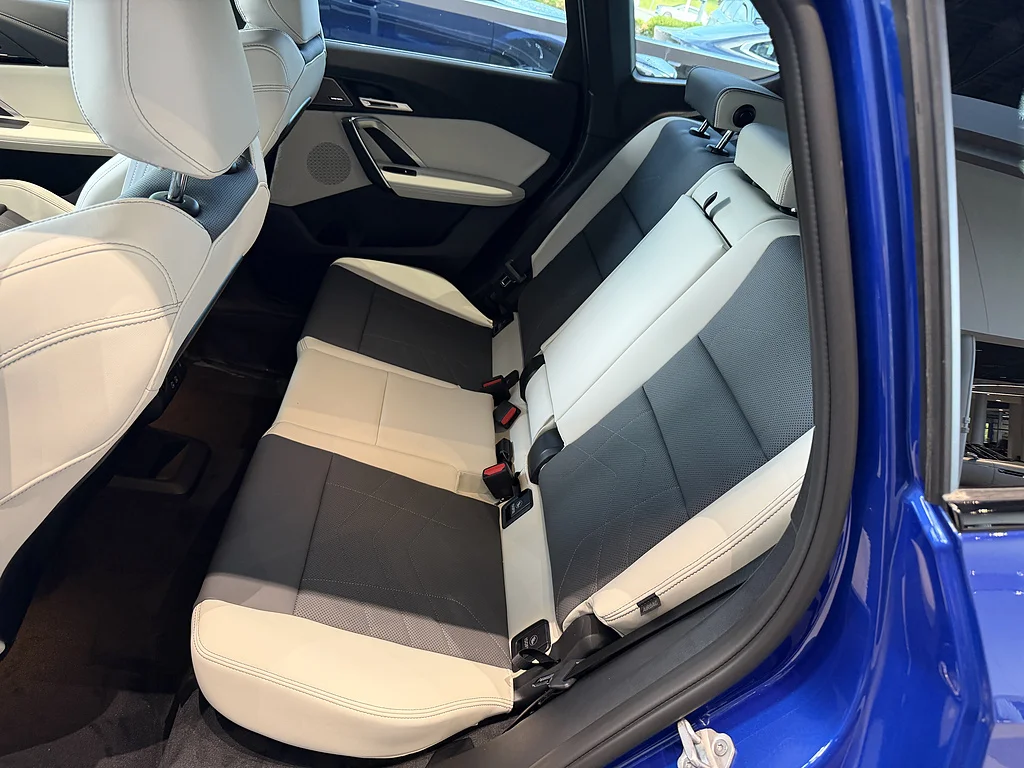 New 2027 PORTIMAO BLUE BMW X1 XDRIVE 28I image 13