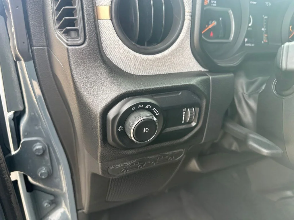 Used 2024 Gray Jeep Sport S image 9