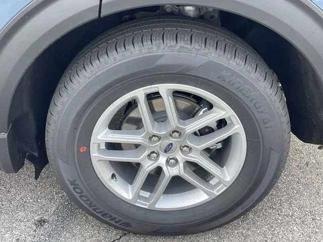 New 2026 Vapor Blue Metallic Ford Active image 4