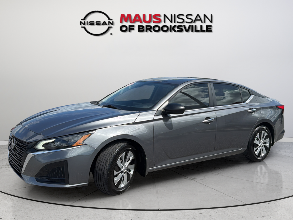 Used 2025 Gray Nissan 2.5 S image 5