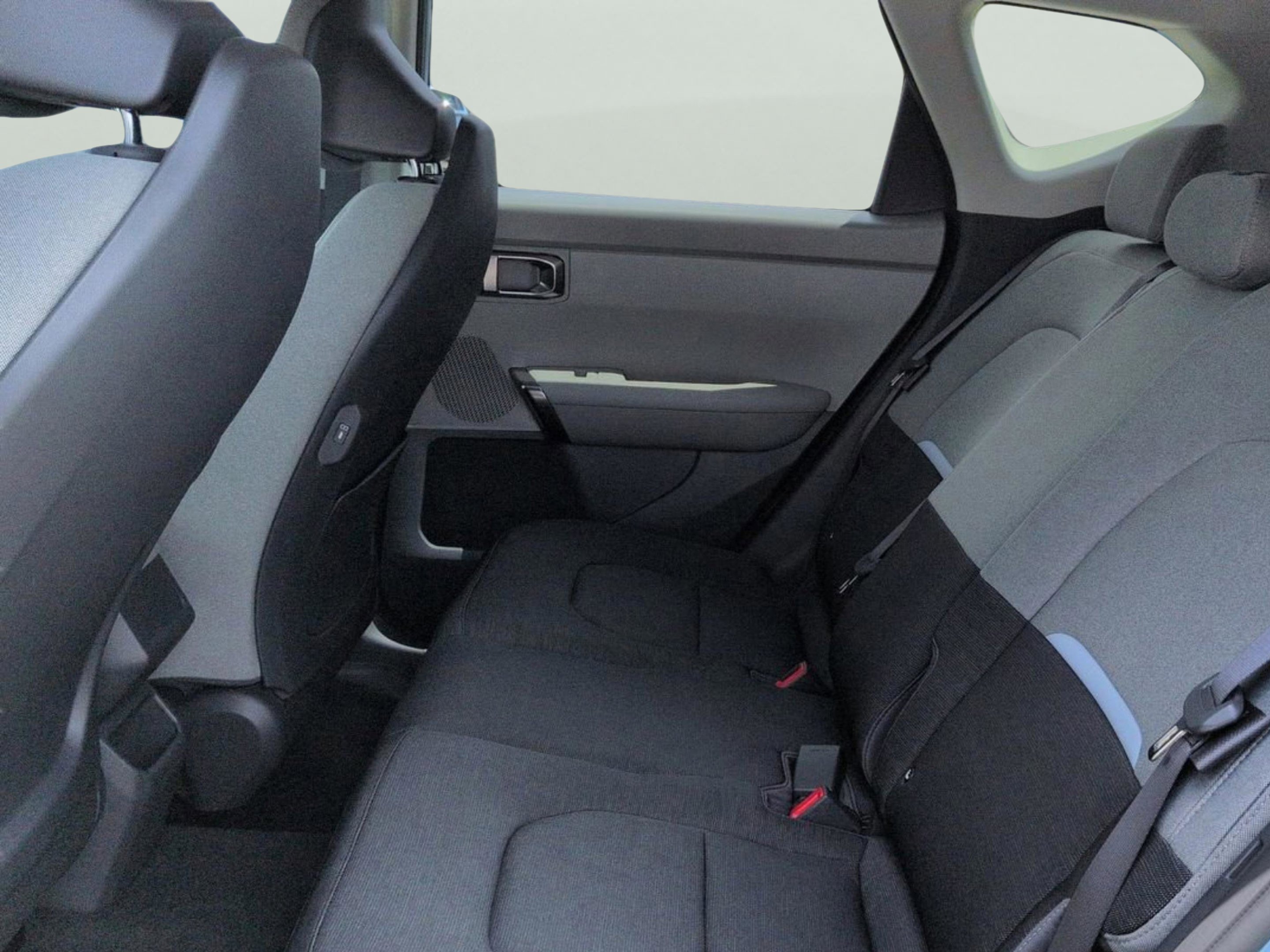 New 2027 Aurora Black Pearl Kia S image 24