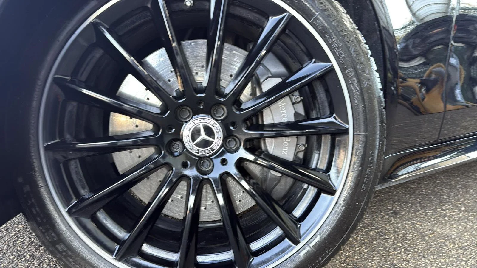 Used 2023  Mercedes-Benz S 500 image 36