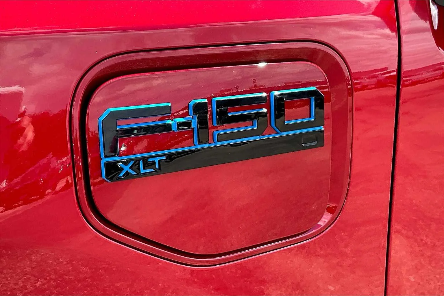2025 Ford F-150 Lightning XLT - Photo 15