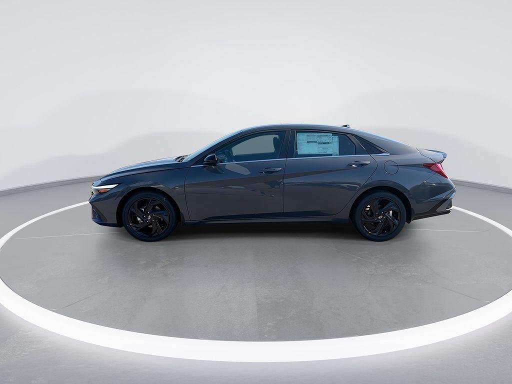 New 2026 Gray Hyundai SEL Sport Premium image 5