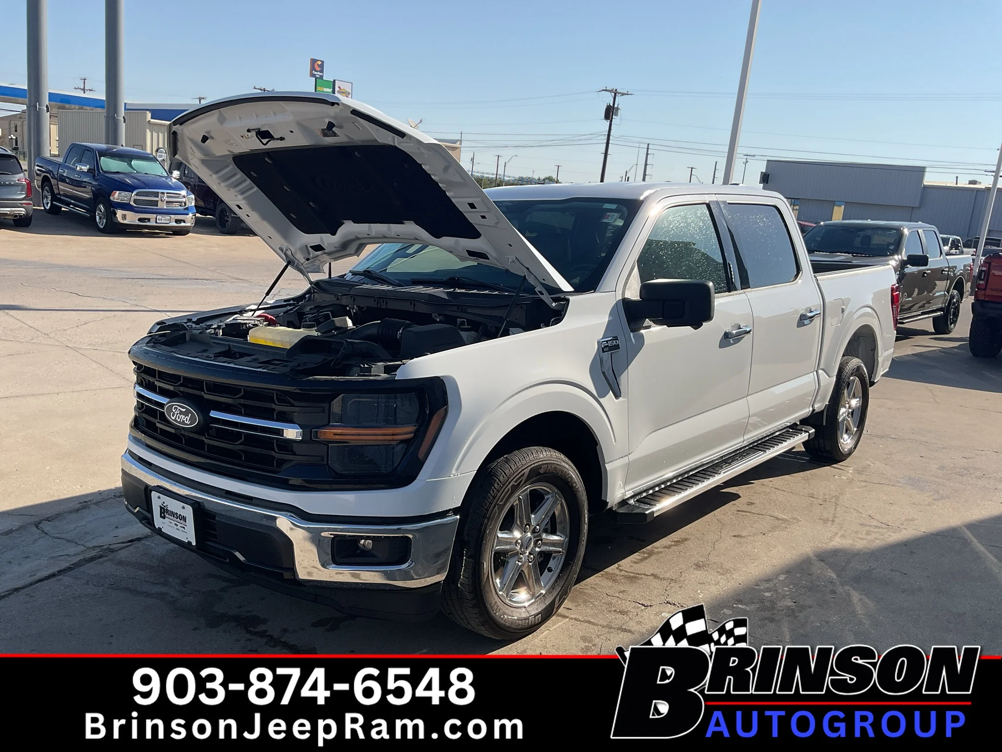 Used 2024 Oxford White Ford XLT image 12