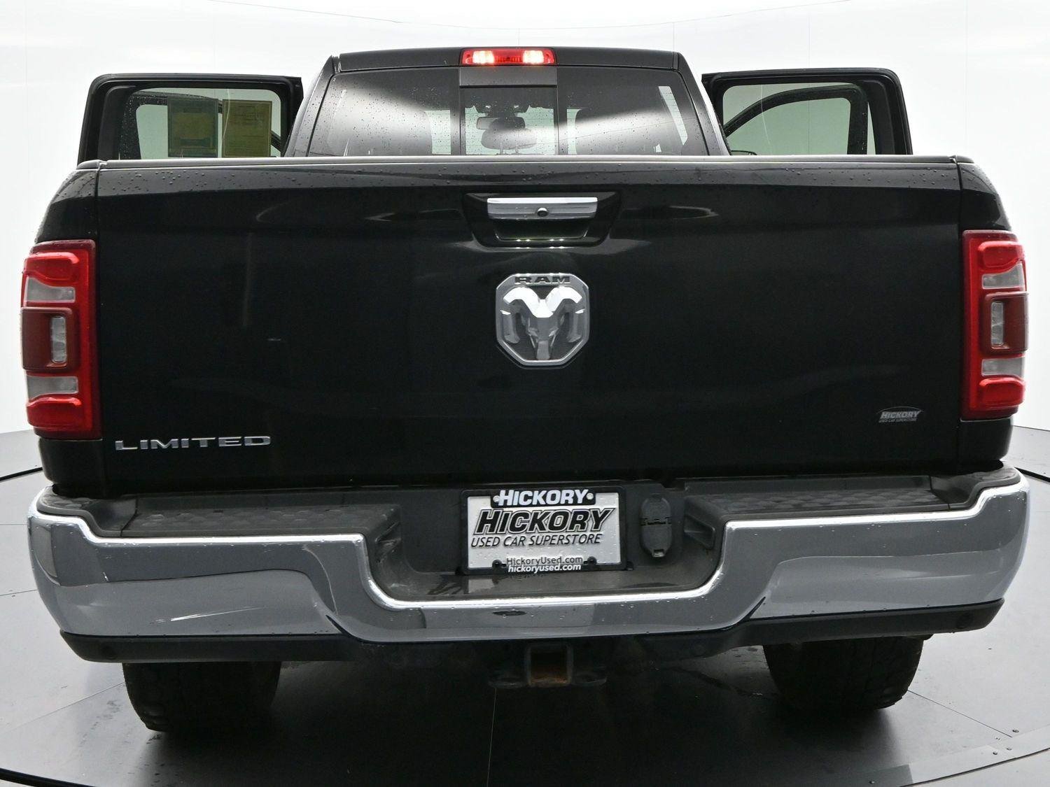 Used 2022 Diamond Black Crystal Pearlcoat Ram Limited image 40