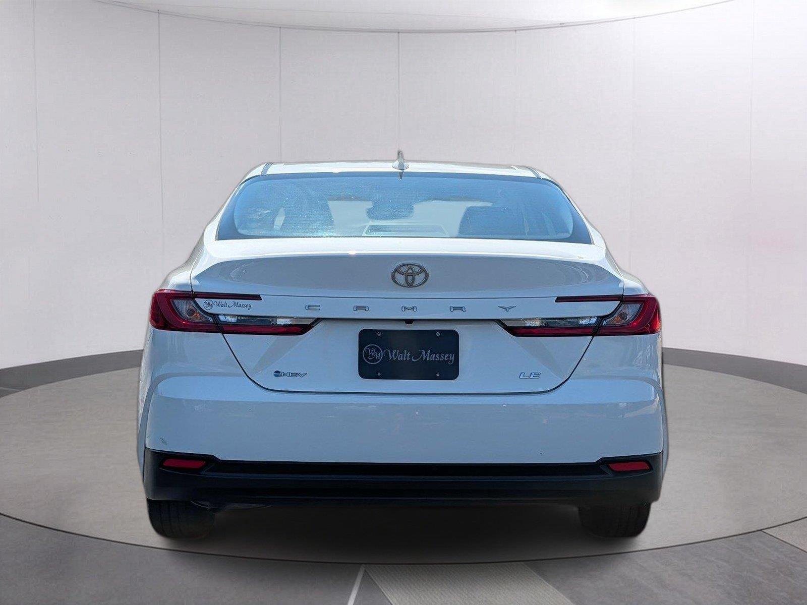 Used 2025 Ice Cap Toyota LE image 4