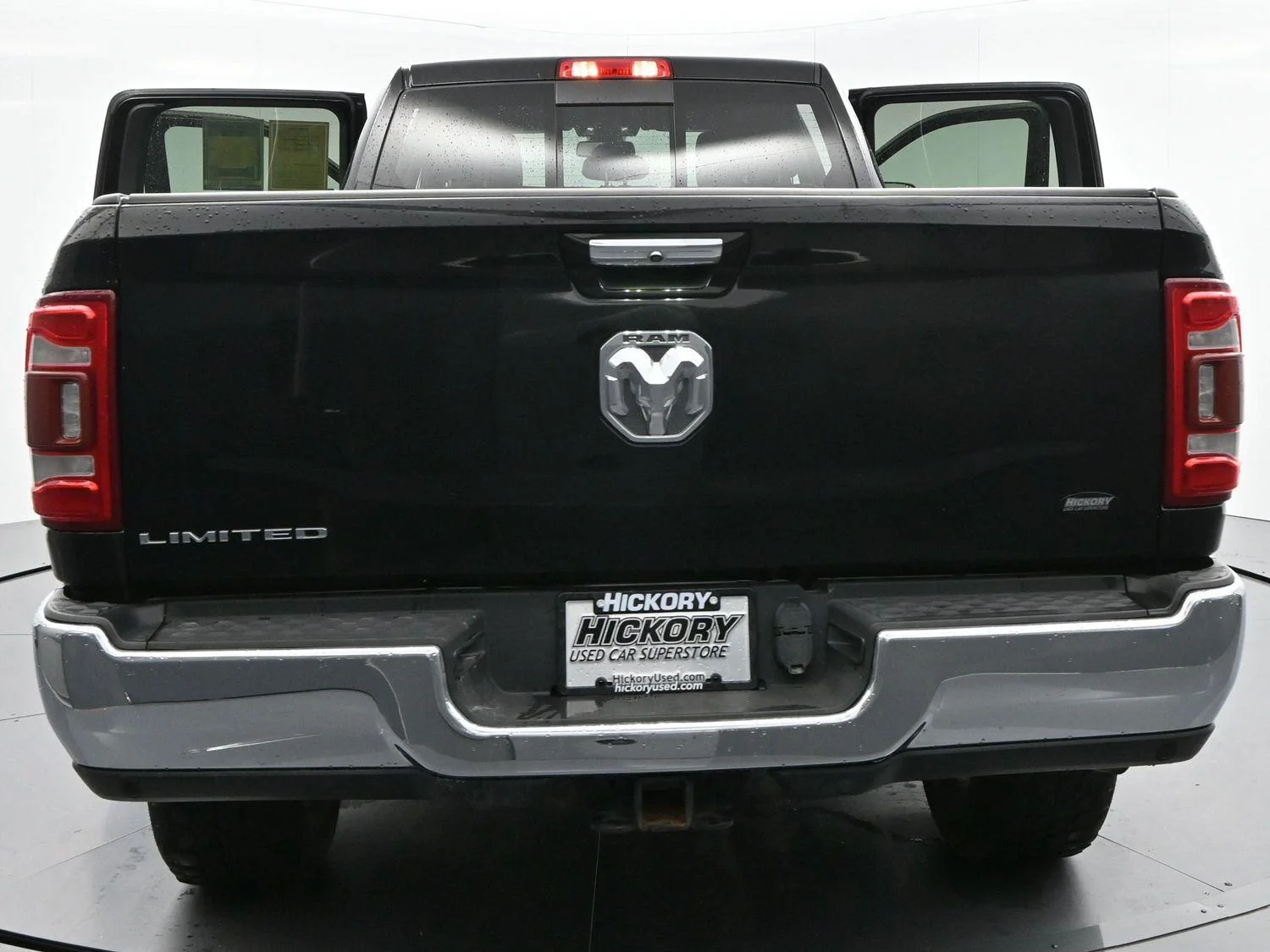 Used 2022 Diamond Black Crystal Pearlcoat Ram Limited image 40