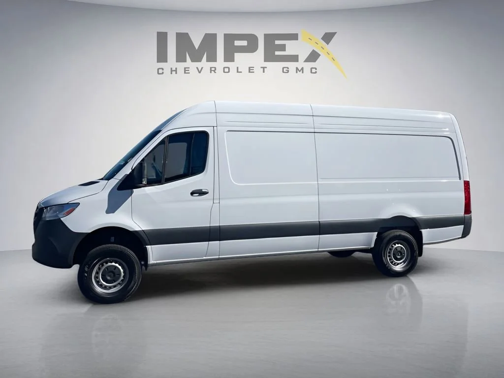 Used 2025 White Mercedes-Benz  image 2