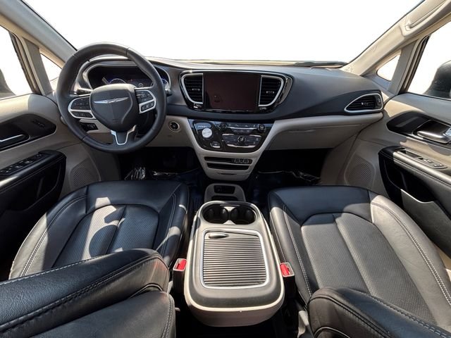 Used 2023 Gray Chrysler Touring L image 12