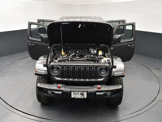 New 2026 Granite Crystal Metallic Clear-Coat Exterior Paint Jeep Rubicon X image 25