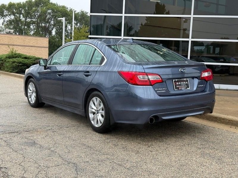 Used 2016 Twilight Blue Metallic Subaru 2.5i image 5