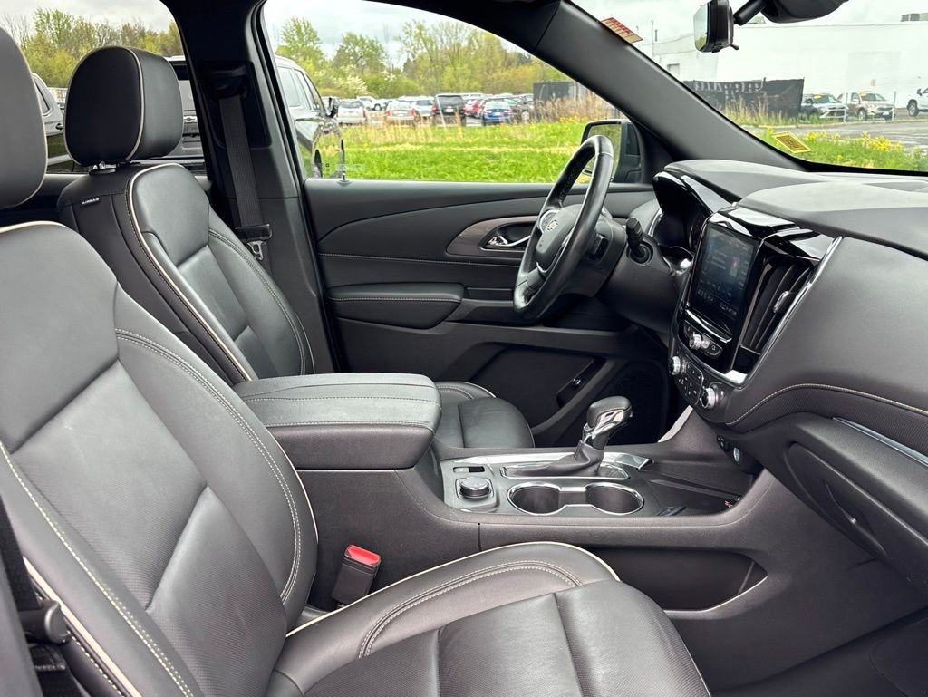 Used 2023 Black Chevrolet Premier image 43