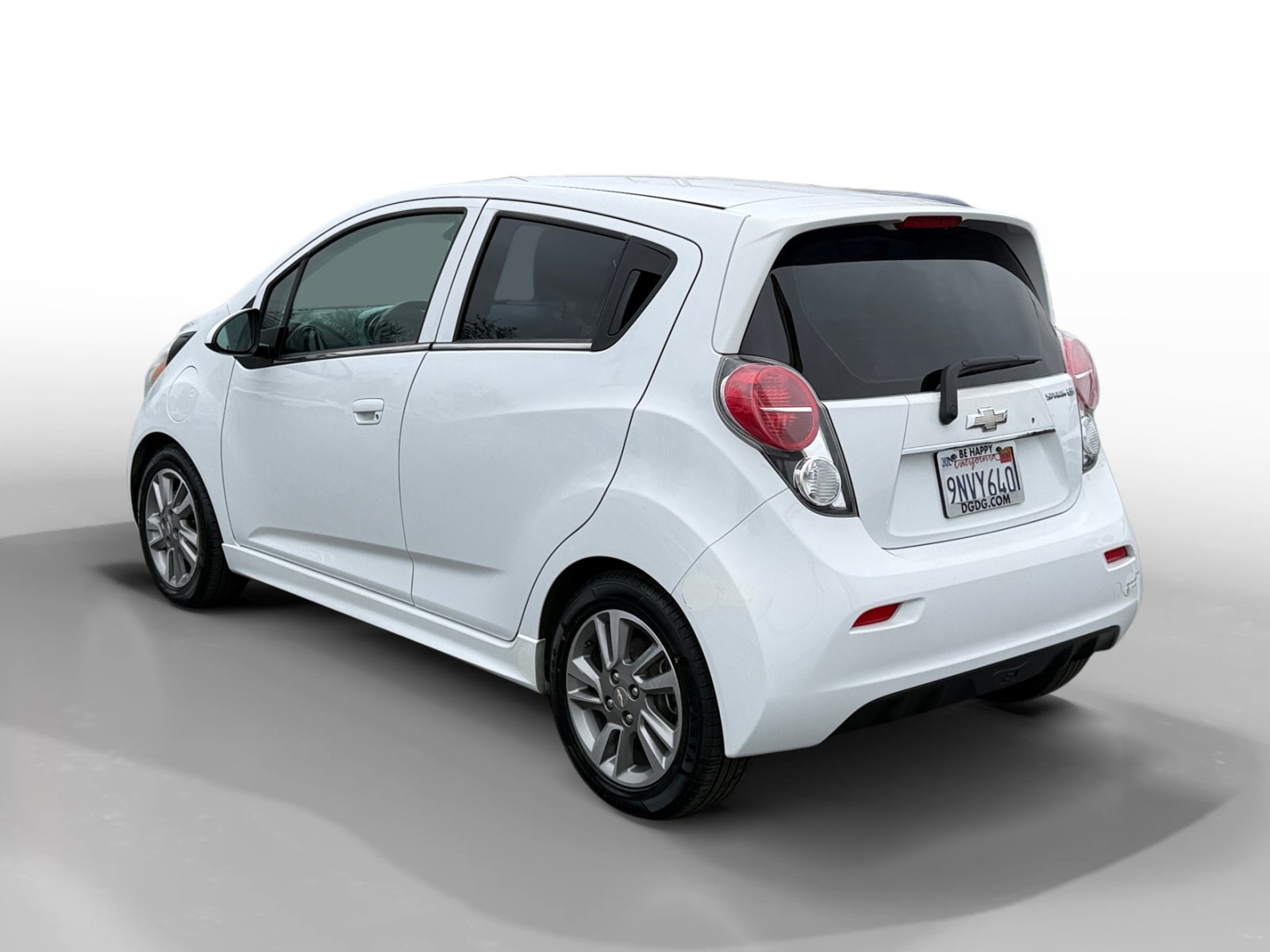Used 2014 Summit White Chevrolet 2LT image 3