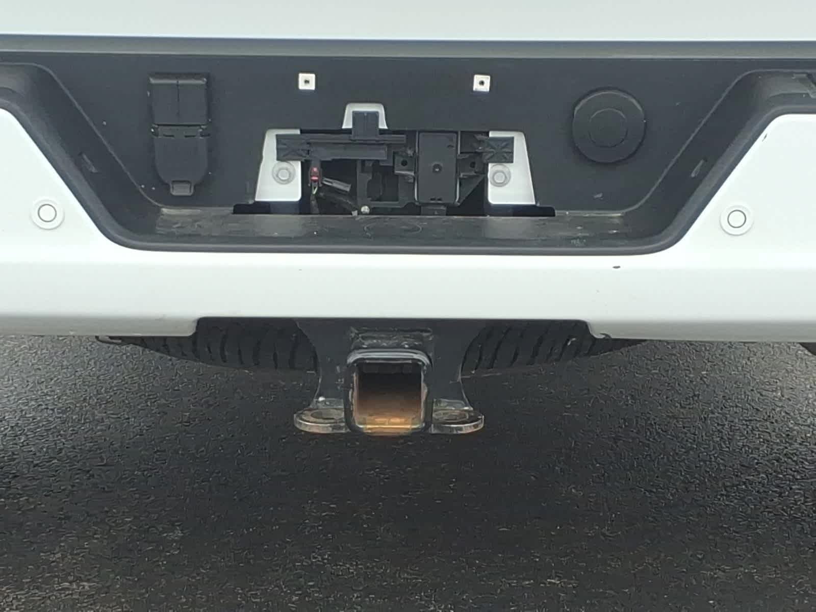 Used 2025 Summit White GMC AT4 image 7