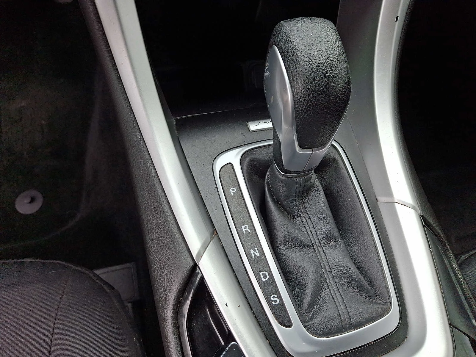 Used 2016 White Ford SE image 15