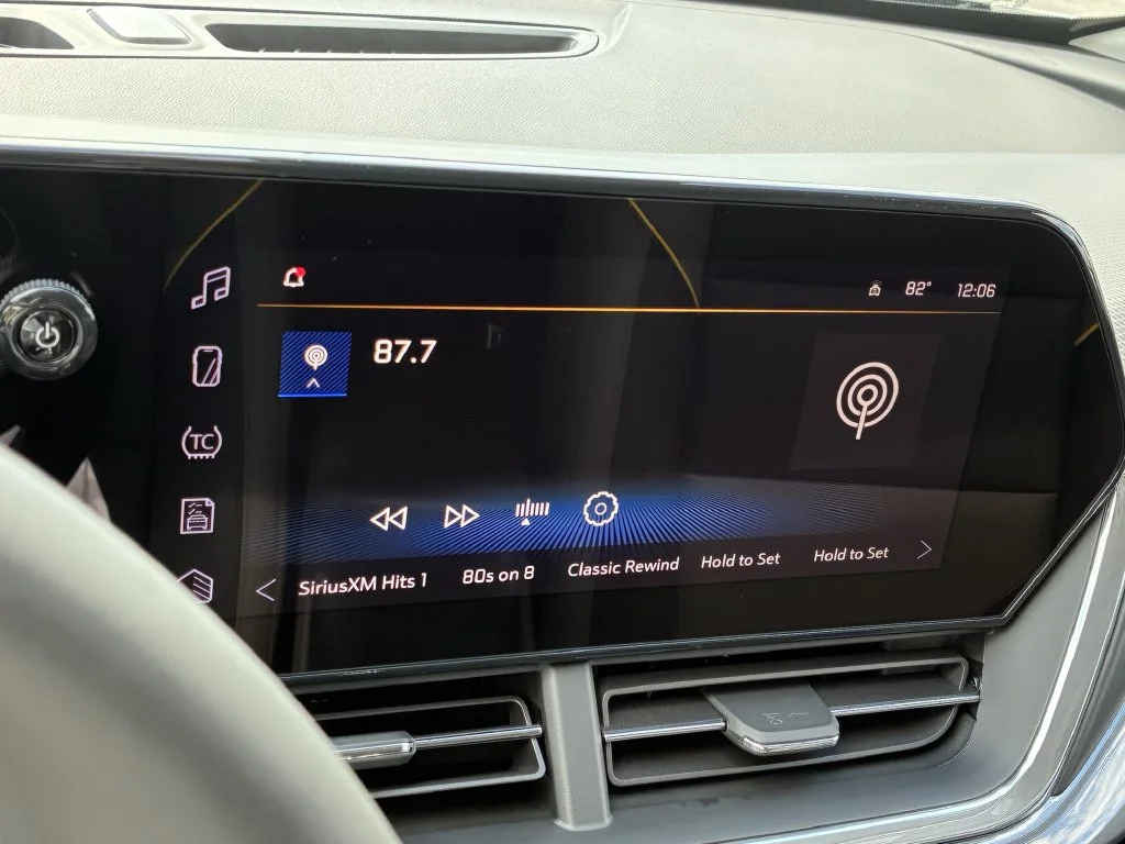New 2026 Mosaic Black Metallic Chevrolet ACTIV image 22