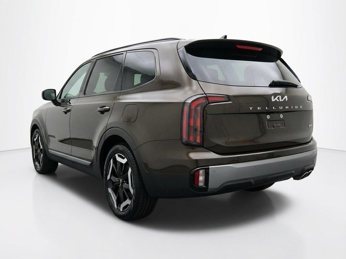 Used 2025 Dark Moss Kia EX image 10
