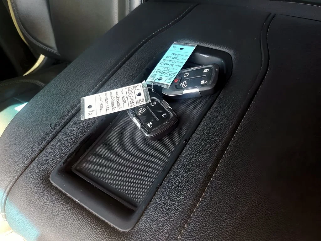 Used 2019 Shadow Grey Metallic Chevrolet LTZ image 12