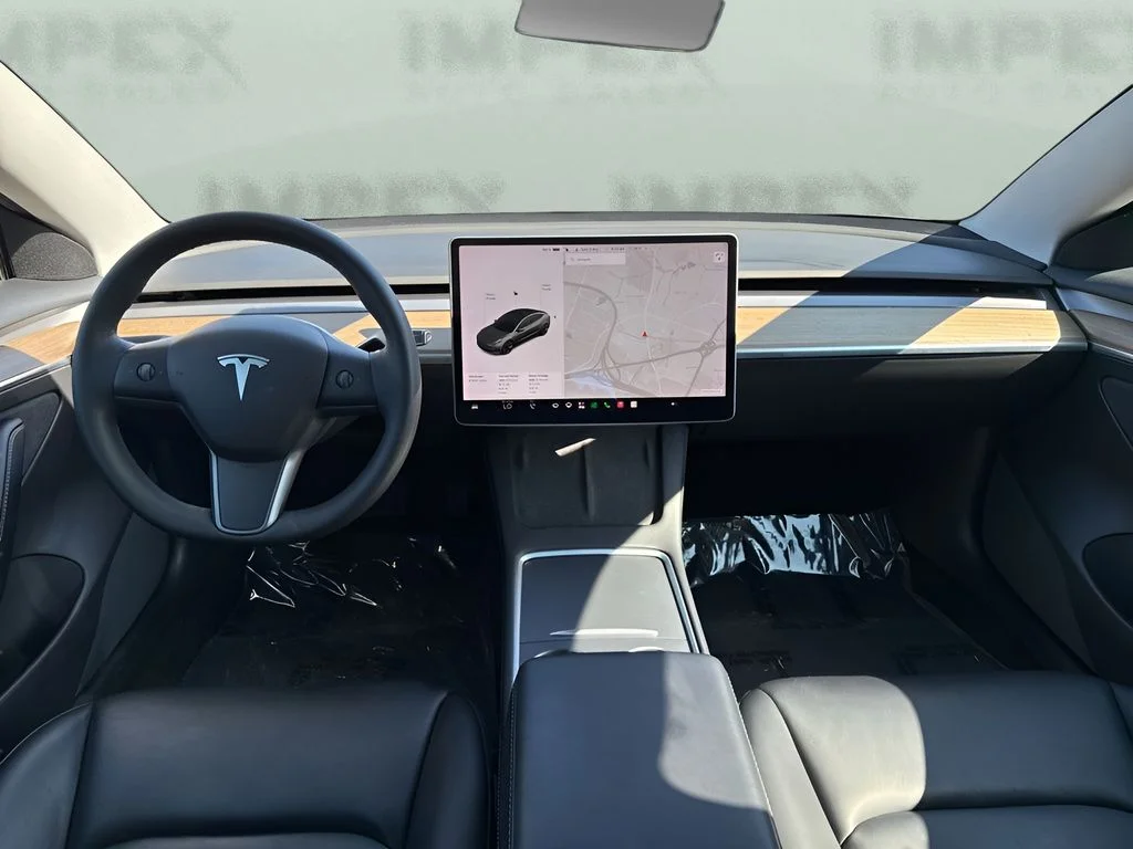 Used 2021  Tesla Long Range image 14